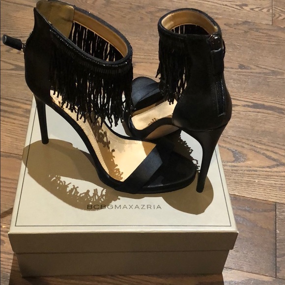 Black BCBG stilettos with fringed ankle strap. - Picture 3 of 4